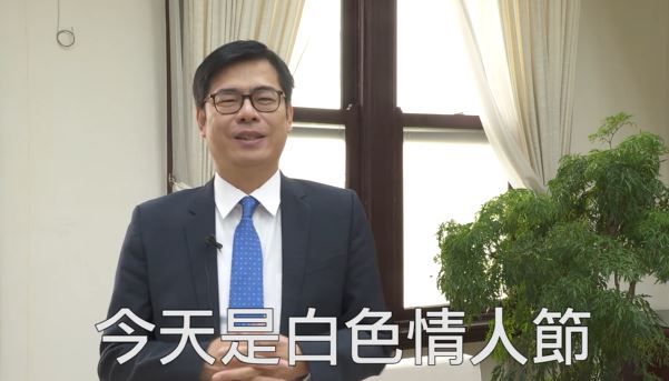 白色情人節暖男唱倔強　網：心頭抖