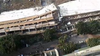 高雄七賢國中教室坍塌　多輛車被壓毀