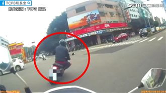 毒犯見警就逃 逆向鑽車陣躲小巷