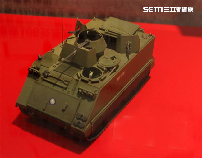 陸軍司令部舉辦「臨陣當先、步兵特展」活動，司令王信龍上將親臨主持。（記者邱榮吉/攝影）