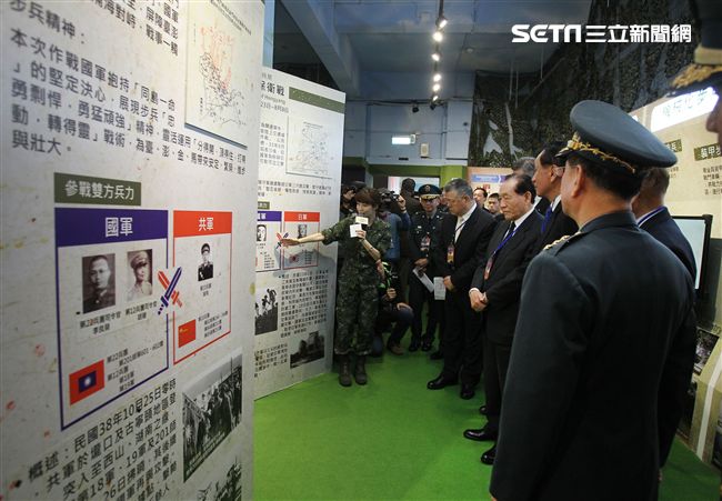 陸軍司令部舉辦「臨陣當先、步兵特展」活動，司令王信龍上將親臨主持。（記者邱榮吉/攝影）