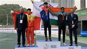 ▲盛尹辰（中）在男子三級跳再為中華隊添進1金。（圖／中華田協提供）