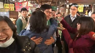 綠營守三重！陳其邁陪余天掃街抗韓流