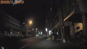 台中,女運將,司機,性騷擾,摸胸（圖／翻攝自爆料公社臉書）