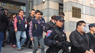 當街擄走超商店員　15煞擄錯人送辦