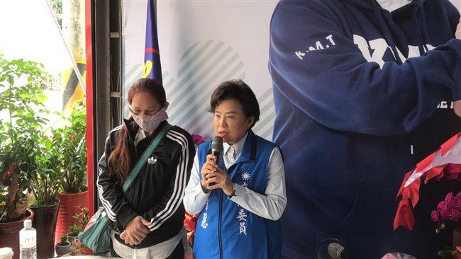 藍委推修法　機車族夜間要穿反光背心