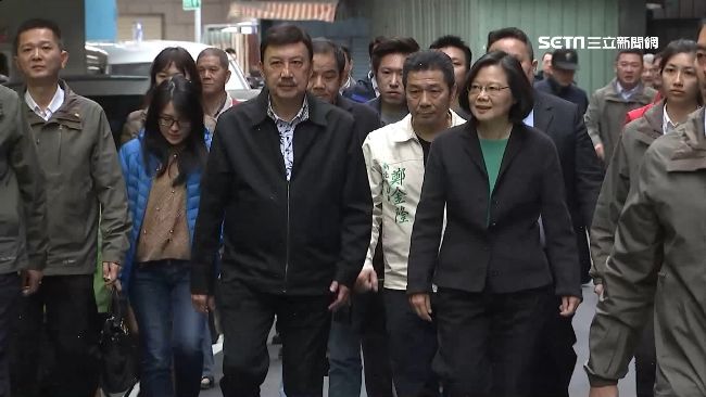 立委補選同「英韓之爭」？蔡：想太遠