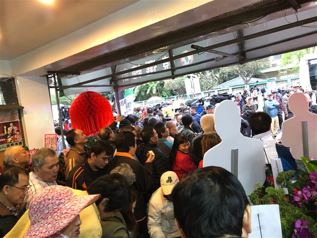 快訊／新北補選廝殺！余天總部大爆滿