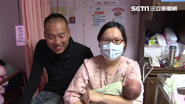遠距戀上黑手！28歲媽8年連生5胎