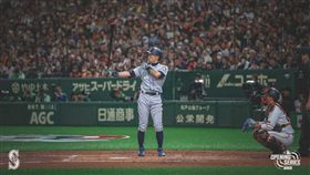 鈴木一朗東京巨蛋熱身賽。（圖／翻攝自水手推特）