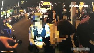 醉婦撞騎士拒酒測　搭小黃落跑還扯謊