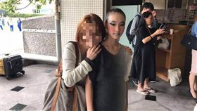 陳建州今天幫乾女兒發文拉票，不過卻將一旁媽媽馬賽克。（圖／翻攝自黑人臉書）