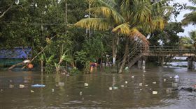 印尼,巴布亞省,暴洪,山崩（圖／翻攝自推特）