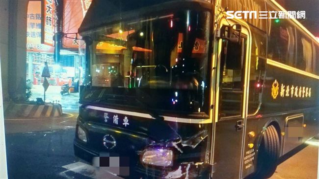 驚！警備車違規…Uber嚇傻攔腰撞