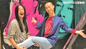 浩子經常不按牌理出牌，亂彈阿翔只能任由他發揮。（圖／記者蔡世偉攝影）