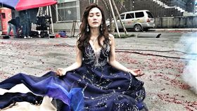 《炮仔聲》陳志強和王宇婕在劇中舉行婚禮／婚紗。