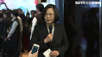 賴突襲式參戰!蔡英文出訪前登記初選