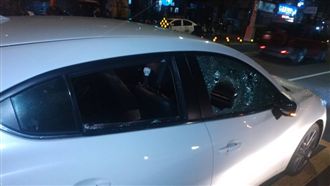 Uber司機被誤當小王　醋男怒砸車