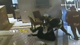 女警大外割1800-社獨