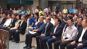 謝汀嵩,韓國瑜,飆罵,態度,夏威夷,海灘