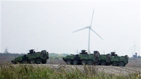 M60A3戰車實施火砲射擊。（記者邱榮吉/台中拍攝）