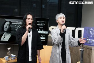 創作男生二重唱飛石號安安大明星。（記者邱榮吉/攝影）