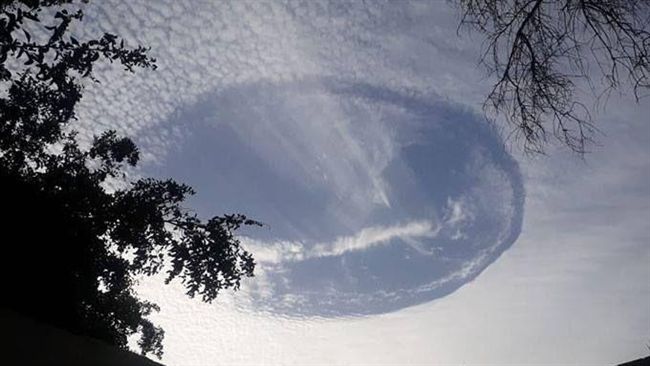 阿拉伯「外星飛船」現身？網：是蟲洞