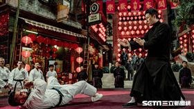 甄子丹率領原班人馬演出《葉問4》、甄子丹與Chris Collins。（圖／華映提供）