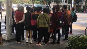 導遊,台灣,市議會,打架,潑水,爆怨公社　圖／翻攝自臉書爆怨公社