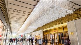 粉樂町藝術展走入信義商圈　邀民眾入座　中央社