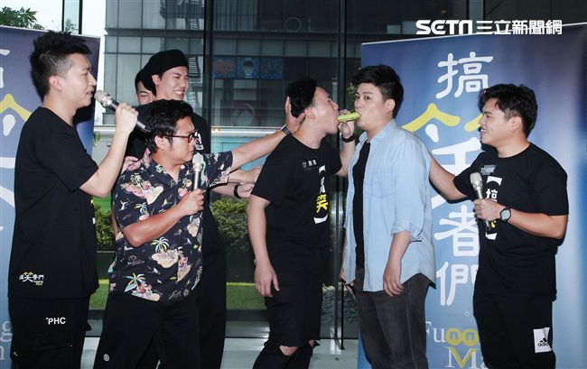 搞笑者們喜劇「老大的金蛋」演員納豆、風田、張立東、無尊、陳大天出席記者會。（記者邱榮吉/攝影）