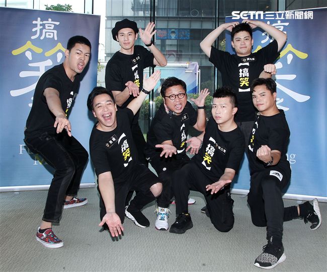 搞笑者們喜劇「老大的金蛋」演員納豆、風田、張立東、無尊、陳大天出席記者會。（記者邱榮吉/攝影）