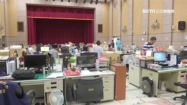 韓爆為風水搬遷　員工大禮堂克難辦公