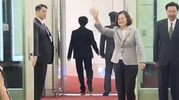 登記初選後！小英出訪霸氣宣示3任務