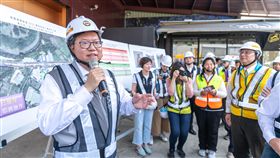 ▲21日桃園市長鄭文燦與捷工局，會同市議員，視察捷運綠線高架段蘆竹工區（圖／桃園市政府提供）