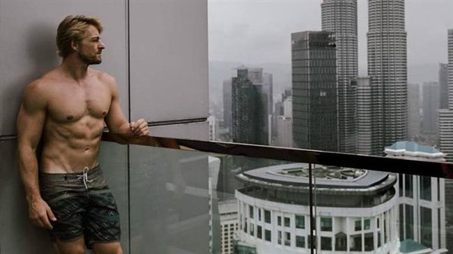 金髮大肌都消失！法比歐為她慘變南瓜