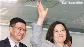 ▲蔡英文21日赴民進黨中央登記總統初選（圖／記者林士傑攝影）