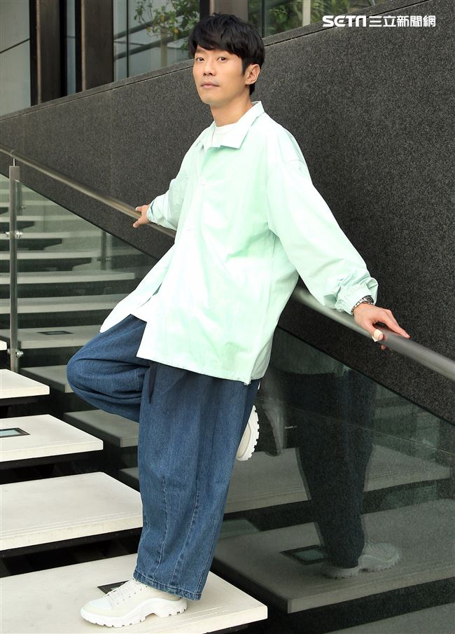 張棟樑專訪。（記者邱榮吉/攝影）