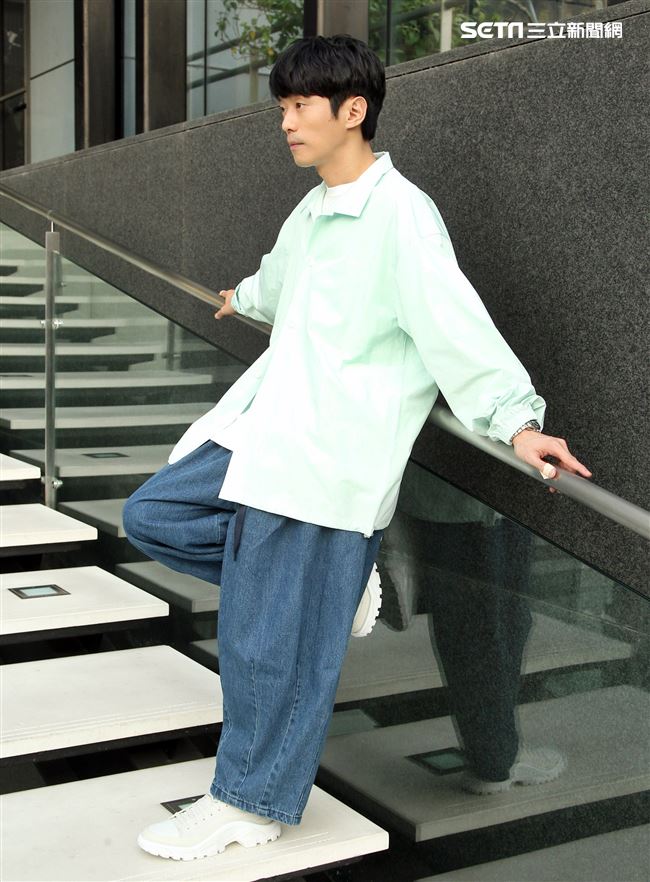 張棟樑專訪。（記者邱榮吉/攝影）