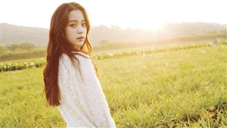 傲當中國人！歐陽娜娜半年爽賺3億