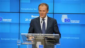 歐盟27國領袖點頭　英延後脫歐可延至5月22日歐洲理事會主席圖斯克3月21日晚間表示，歐盟27國領袖同意英國延長脫歐，若下週英國國會通過脫歐協議，脫歐期限可延至5月22日，若未通過，英國需要在4月12日前說明前景。中央社記者唐佩君布魯塞爾攝 108年3月22日