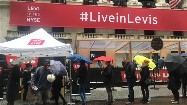 Levi's股價漲　紐交所吹牛仔風