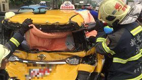 新北市，汐止，國道，國道1號，遊覽車，夾困，受傷