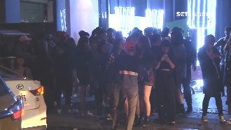 夜店寧靜破功　酒客鬥毆連警察都敢打