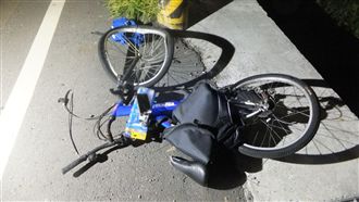 有影／18歲男單車逆向　下秒消失…