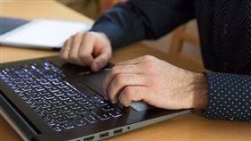 上班,電腦,筆電,辦公室（示意圖／翻攝自PIXABAY