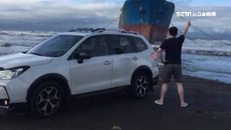 休旅車墜高架　駕駛慘死酒測值1.2