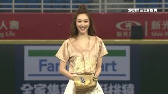 曾莞婷開球辣秀美腿　喊選手：另一半