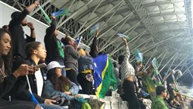 ▲索羅門群島在台學生興奮的為國家隊加油。（圖／記者林辰彥攝影）