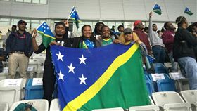 ▲索羅門群島在台學生興奮的為國家隊加油。（圖／記者林辰彥攝影）